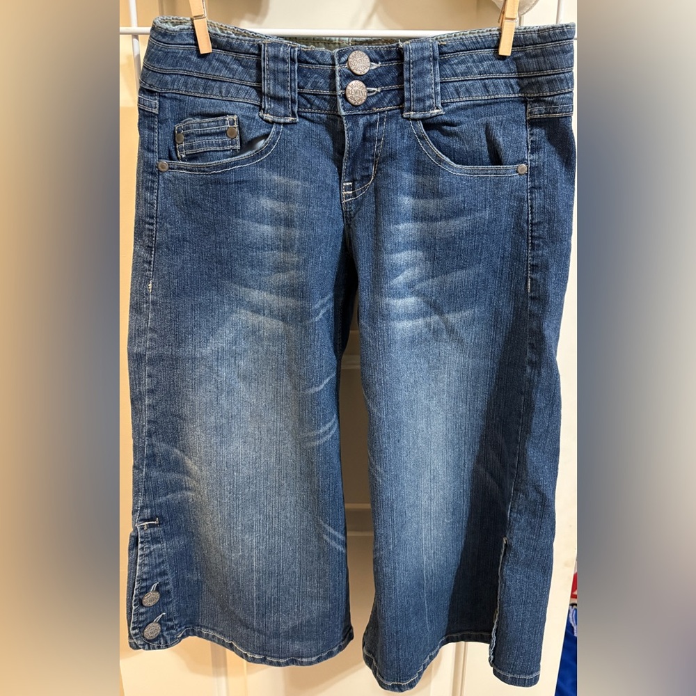 rewind flared jorts